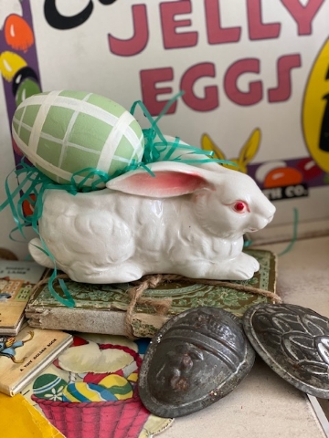 Vintage Mid Century Rabbit Cachepot
