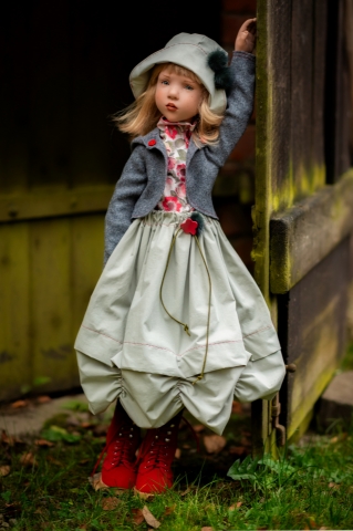 Picture of LE 25  - JUNO #1 - aka June  - Winter '24 - 70cm/27.5" - 11 Joints New Sculpt - Zwergnase Kunstpuppen