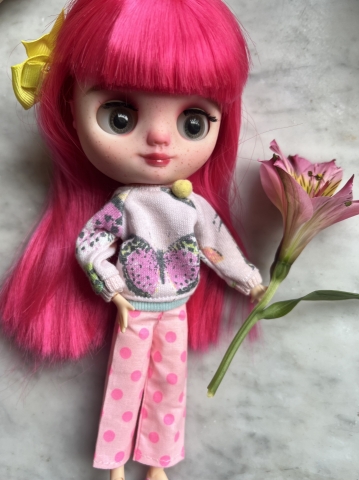 Picture of Pinkie  – Custom Middie Blythe - PROMO PRICE  