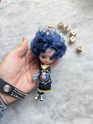 Picture of Cece – Custom Petite – SPECIAL PRICE 