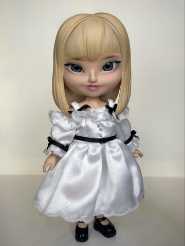 Picture of "Alice" - Sculpted Middie Blythe by DREXLER 