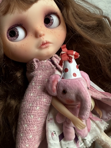 Picture of Wee Eloise Ellie  - OOAK Wee Toy - by Jody Battaglia  