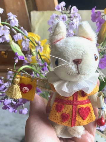 DNR The Bunny Herald – Wonderland Collection