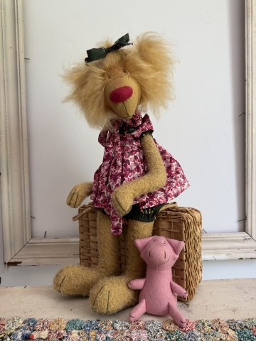 Picture of "Sissy & Piglet" - LE Set Art Bear and Porcine Pal  by Zwergnase  Puppen und Bären  - SALE 
