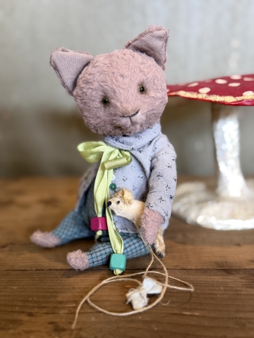 Picture of A Dapper Kitty & His Mouse Toy- ooak Soft Sculpture by Olesya